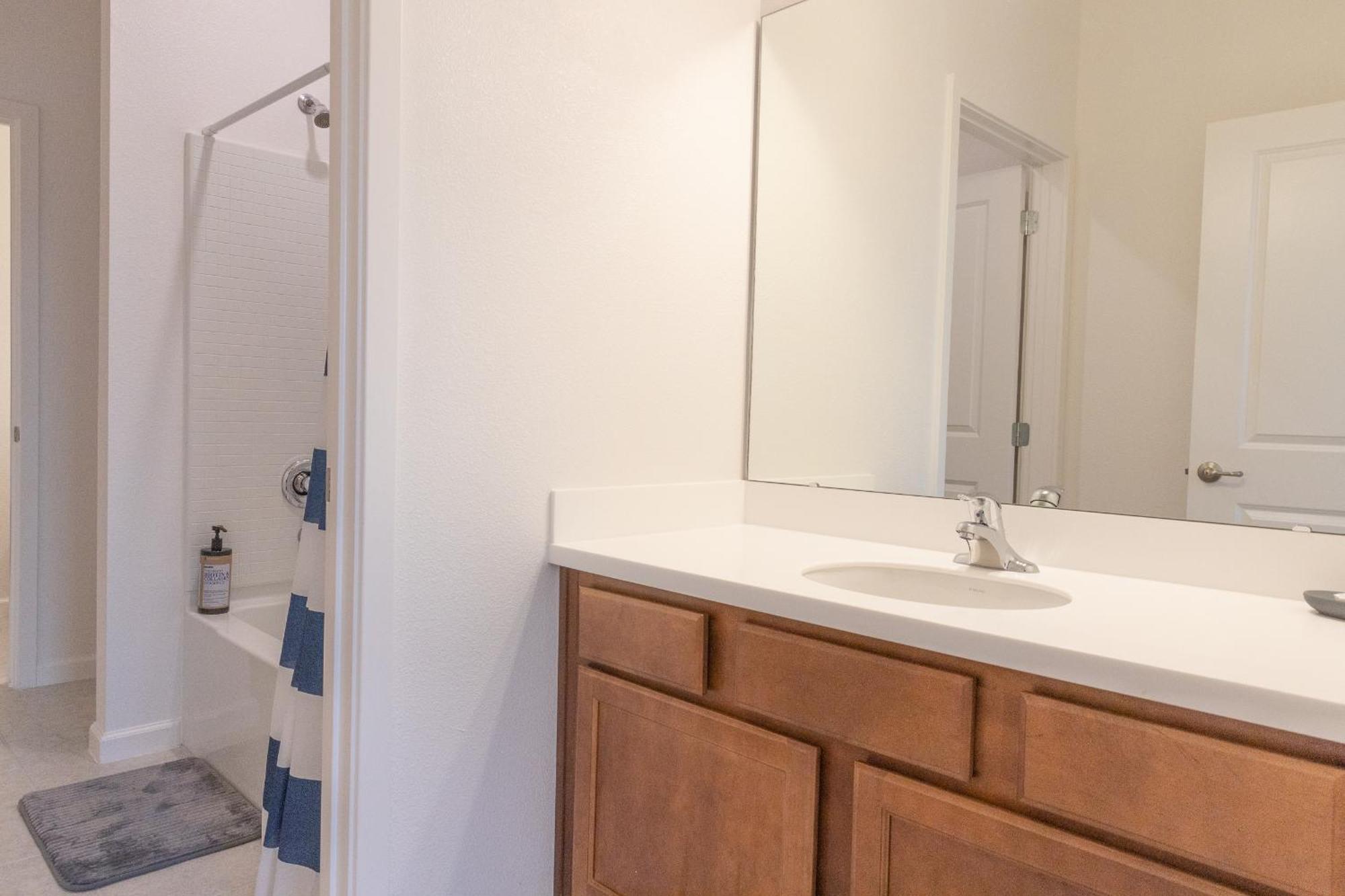 Waterfront Brand New Modern Luxury 8 Bedroom Pool House! Sleeps 16 Kissimmee Kültér fotó