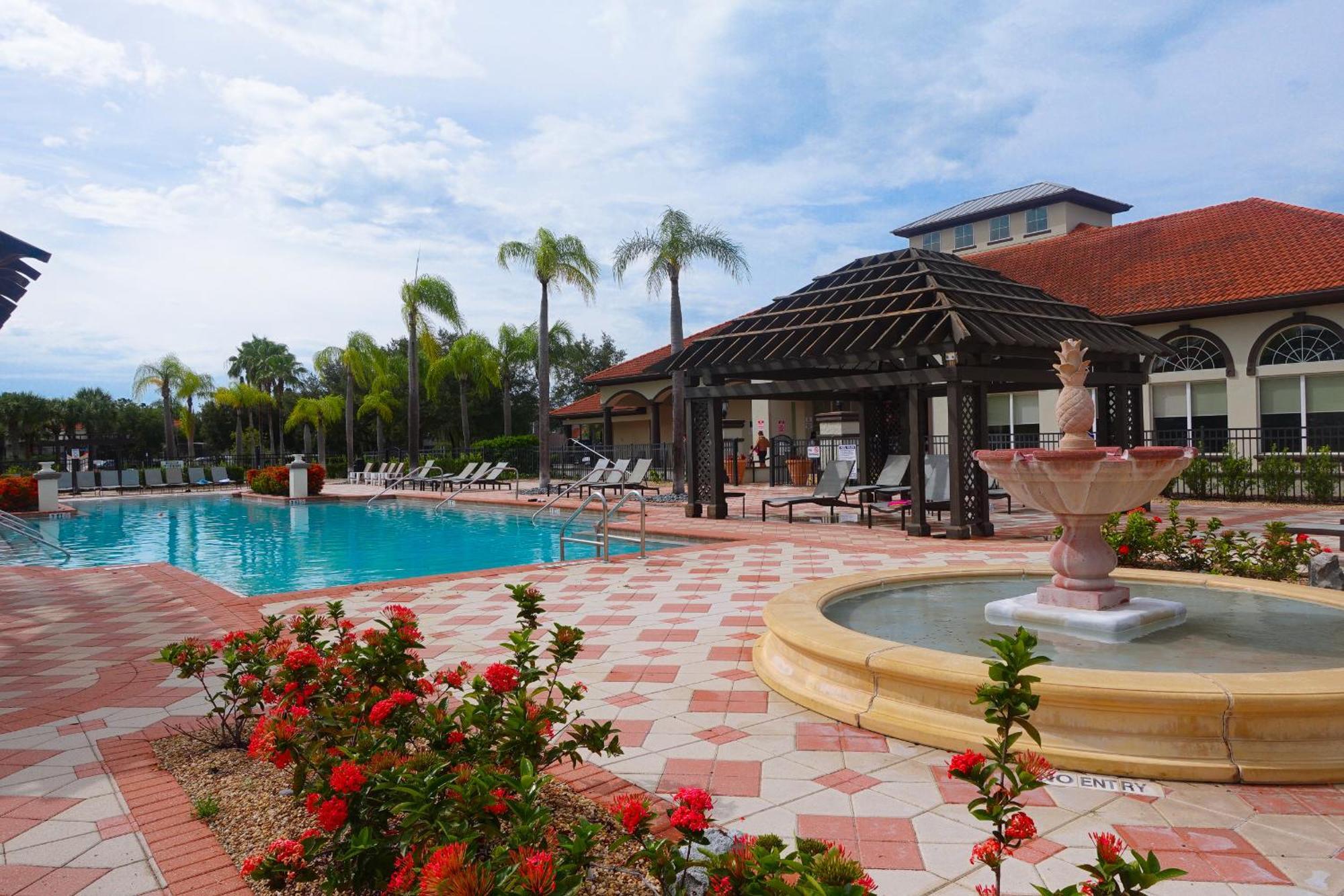 Waterfront Brand New Modern Luxury 8 Bedroom Pool House! Sleeps 16 Kissimmee Kültér fotó